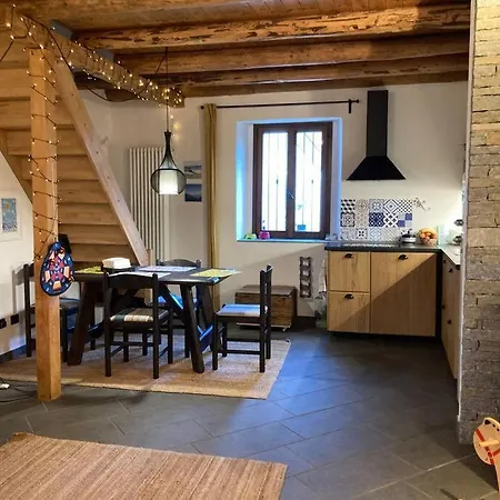 Casa In Pietra Al Di شاليه *